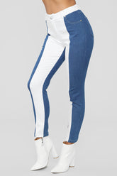 Too Confused Skinny Jeans - Medium Blue Wash Ins Street